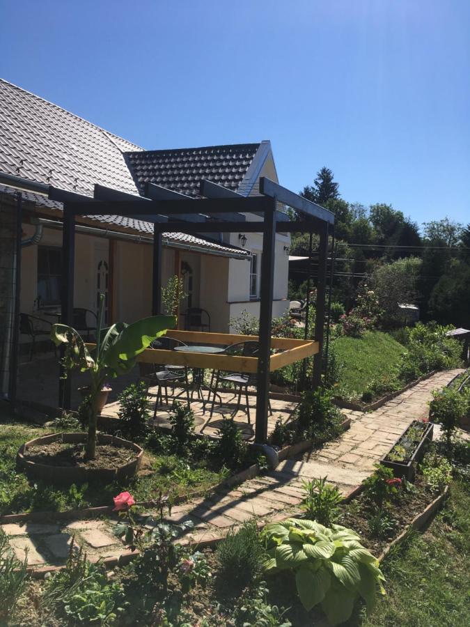 Jokai Vendeghaz Homokkomarom Exteriér fotografie